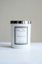 Load image into Gallery viewer, Windsor Oak WOOD WICK-Luxury Candle
